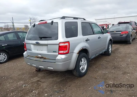 2010 Ford Escape Xlt из США, поврежденный, VIN 1FMCU0DG5AKA52878